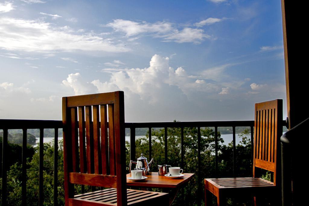 Hotel The Yala Adventure Tissamaharama Zewnętrze zdjęcie